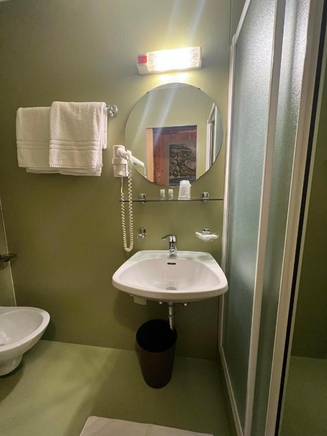 Hotel Villaggio Aquila 3*
